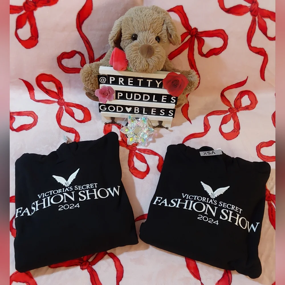 🪽 XXL Victoria's Secret Fashion Show '24 Embroidered Classic Hoodie #2 🪽 - Picture 8 of 14